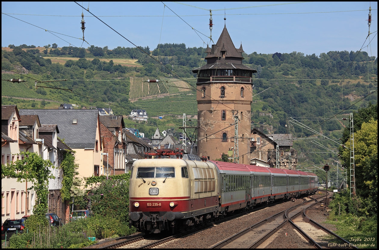 Im gleißenden Hochlicht mit +25 in Oberwesel am Sonntag Morgen/Mittag